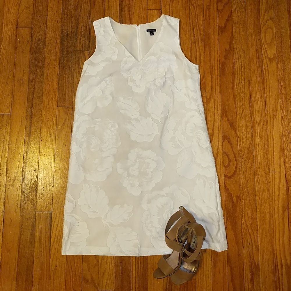 Ann Taylor white floral shift dress